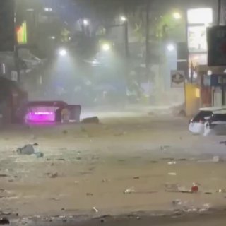 De fortes pluies provoquent glissements et inondations à Phuket