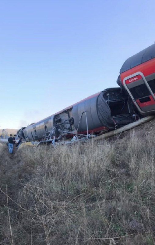 At least 39 killed in train collision in Spain