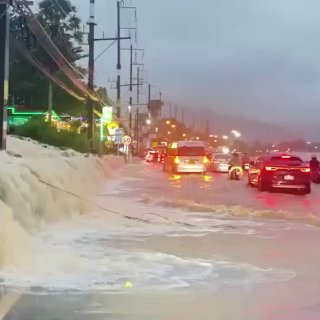 Phuket en alerta roja por riesgo de inundación