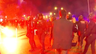 Protesta en Madrid por desastre en Toledo termina en disturbios