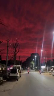 Cielo púrpura en Kirandul por el ciclón Arnab