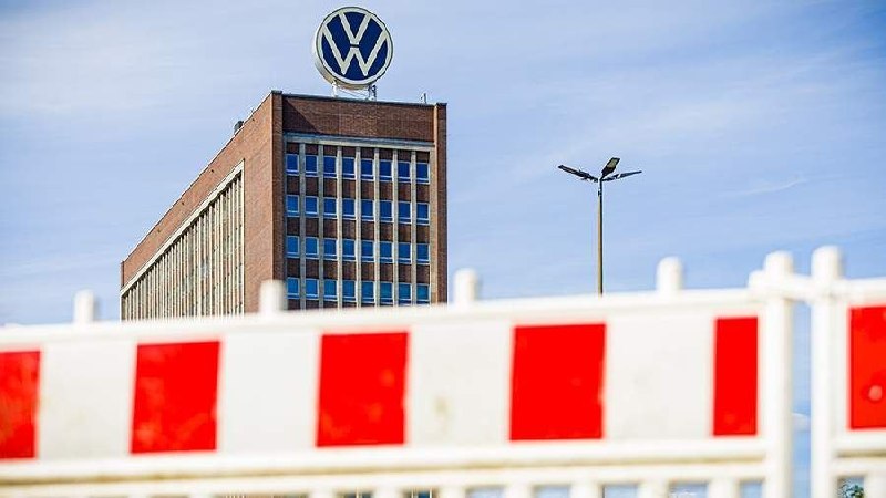 Volkswagen plans to cut up to 100,000 jobs worldwide