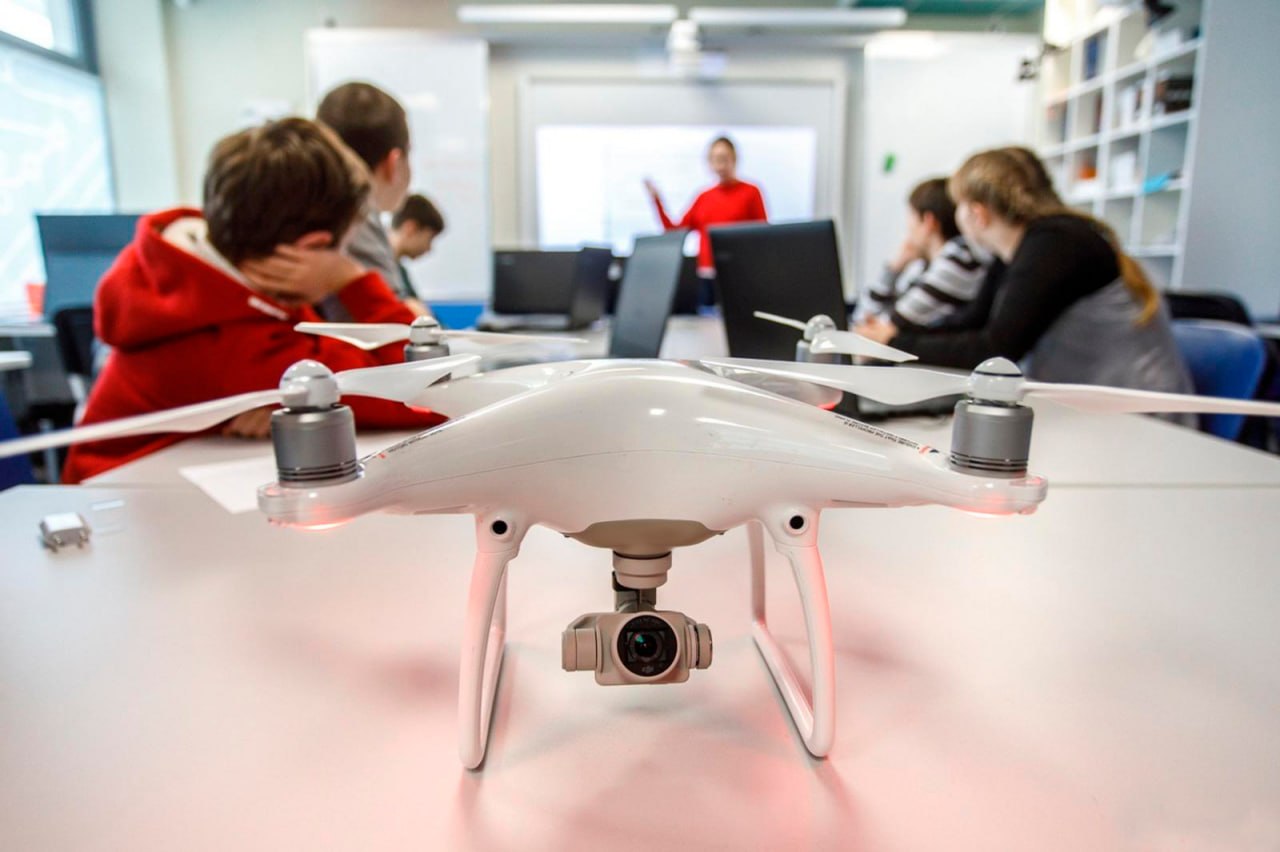 Latvia to introduce drone piloting classes in school defense program