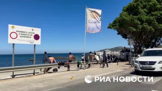 Migranti bloccati sulla spiaggia a Ceuta