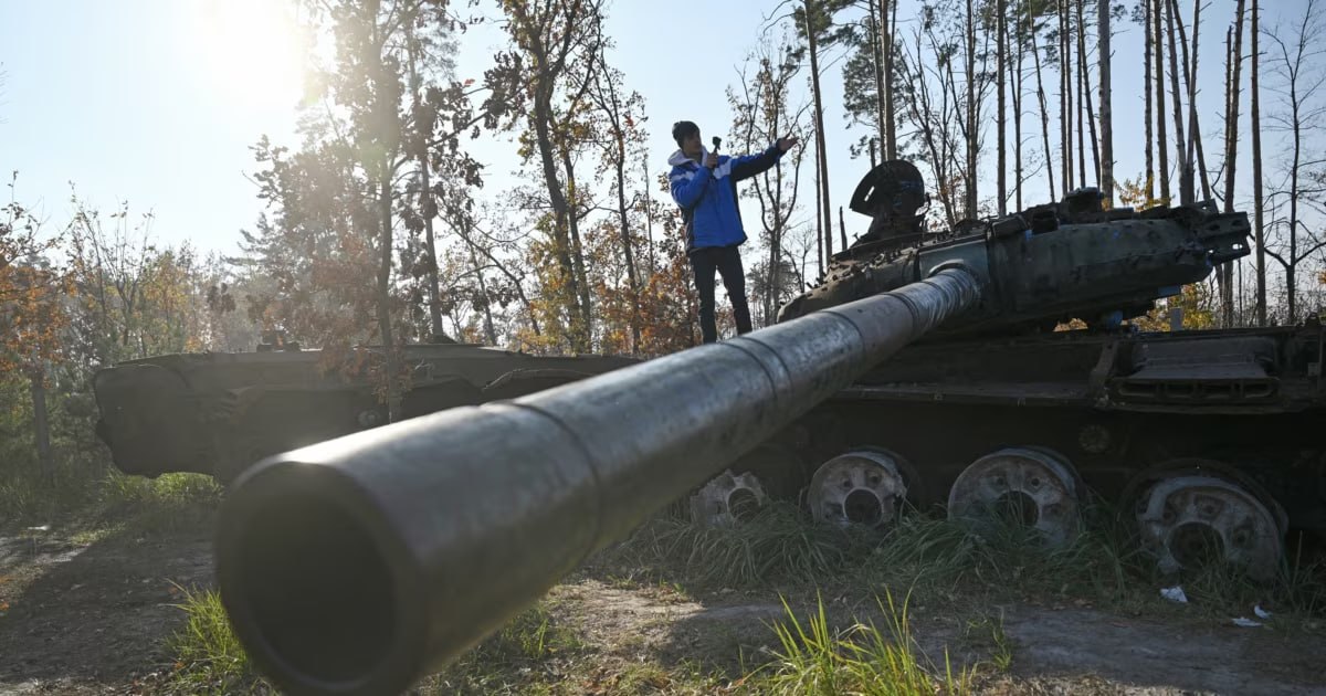 War tourism grows in Ukraine, companies offer tours of combat zones
