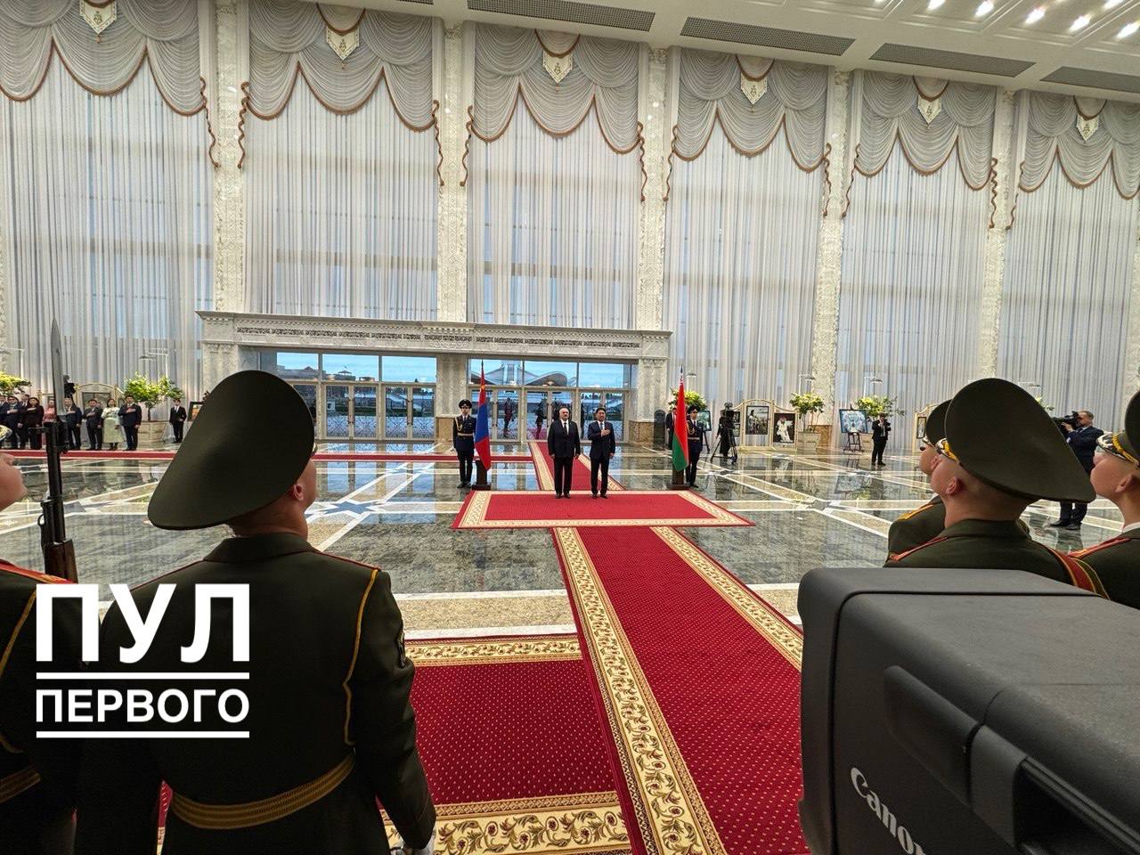 Mongolian President Khurelsuh Arrives at the Palace of Independence