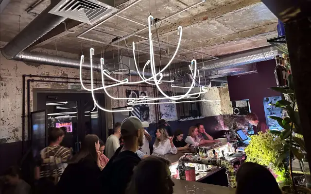 Molodoy bar