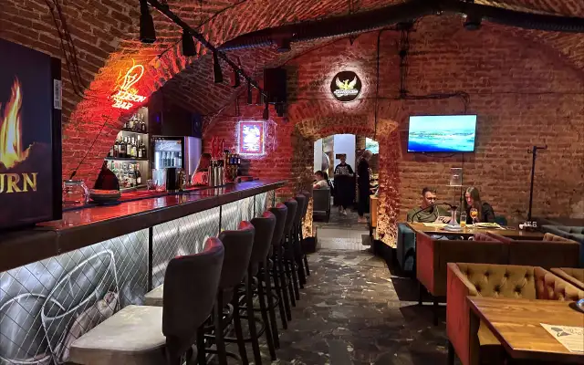 Edison Bar