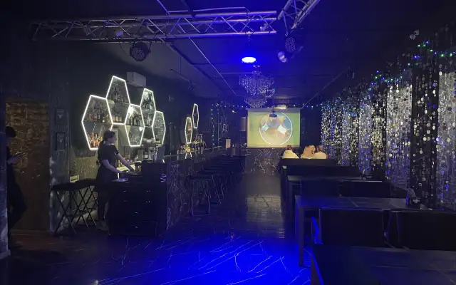 Stones Club